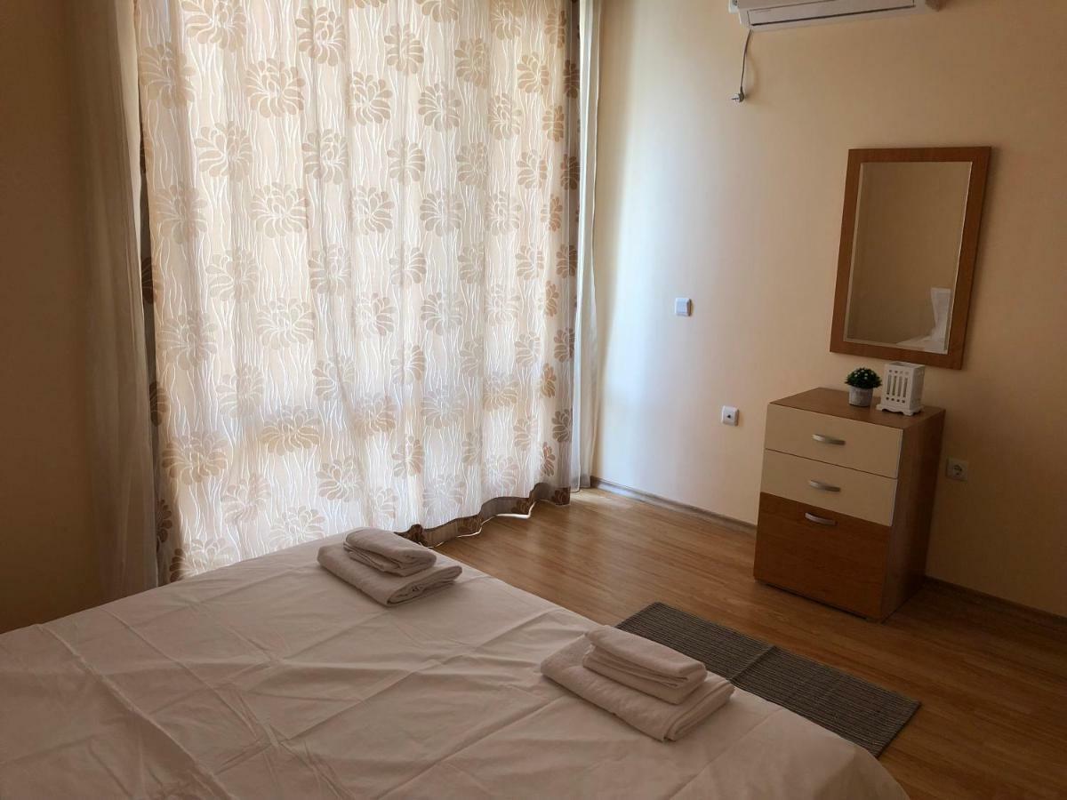 Private Apartments In Oxygen Sveti Vlas Esterno foto